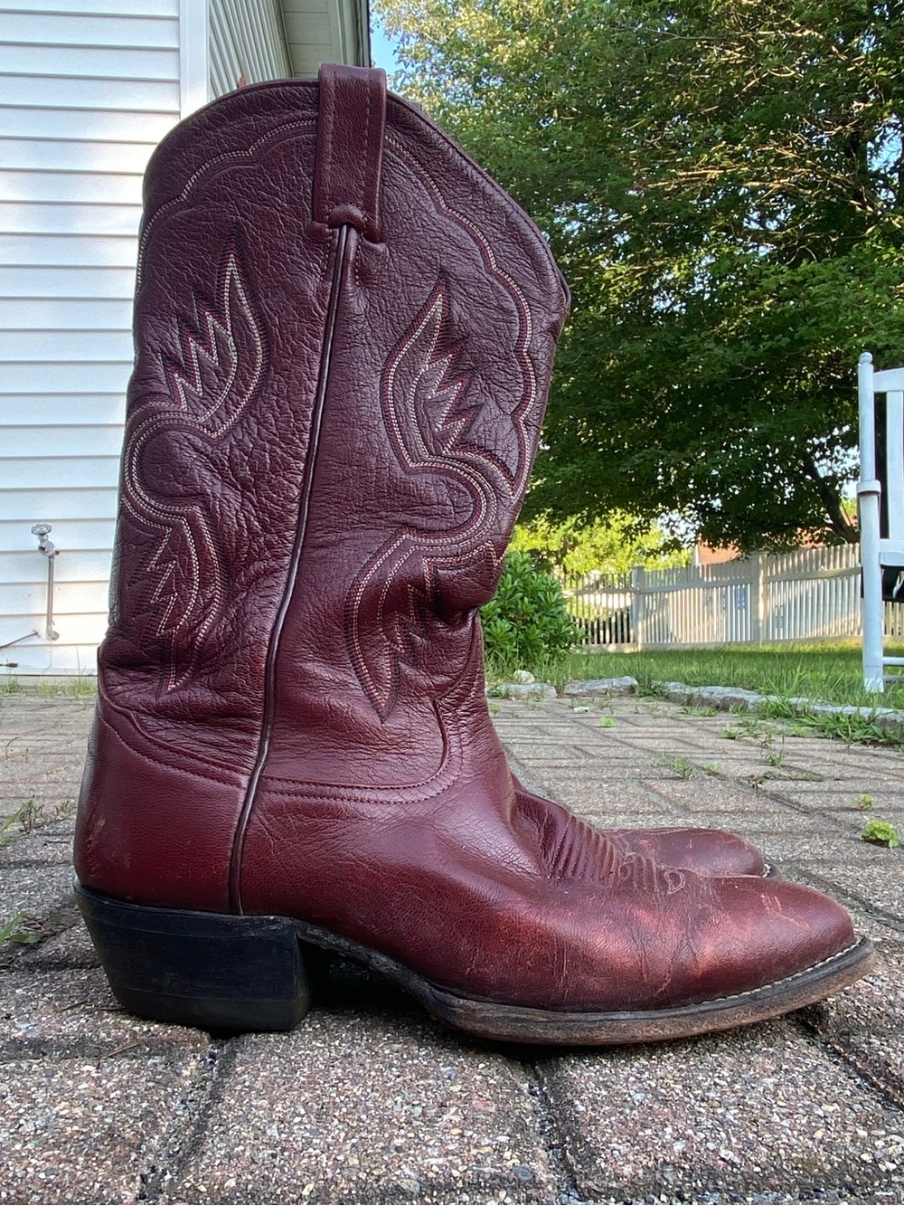 Men’s Tony Lama Burgundy Leather Cowboy Boots